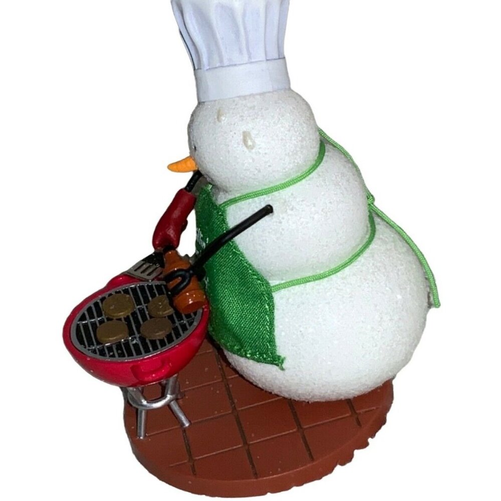 2008 Hallmark Keepsake Ornament Grillin and Chillin  Snowman on Coldman Grill - Picture 2 of 8